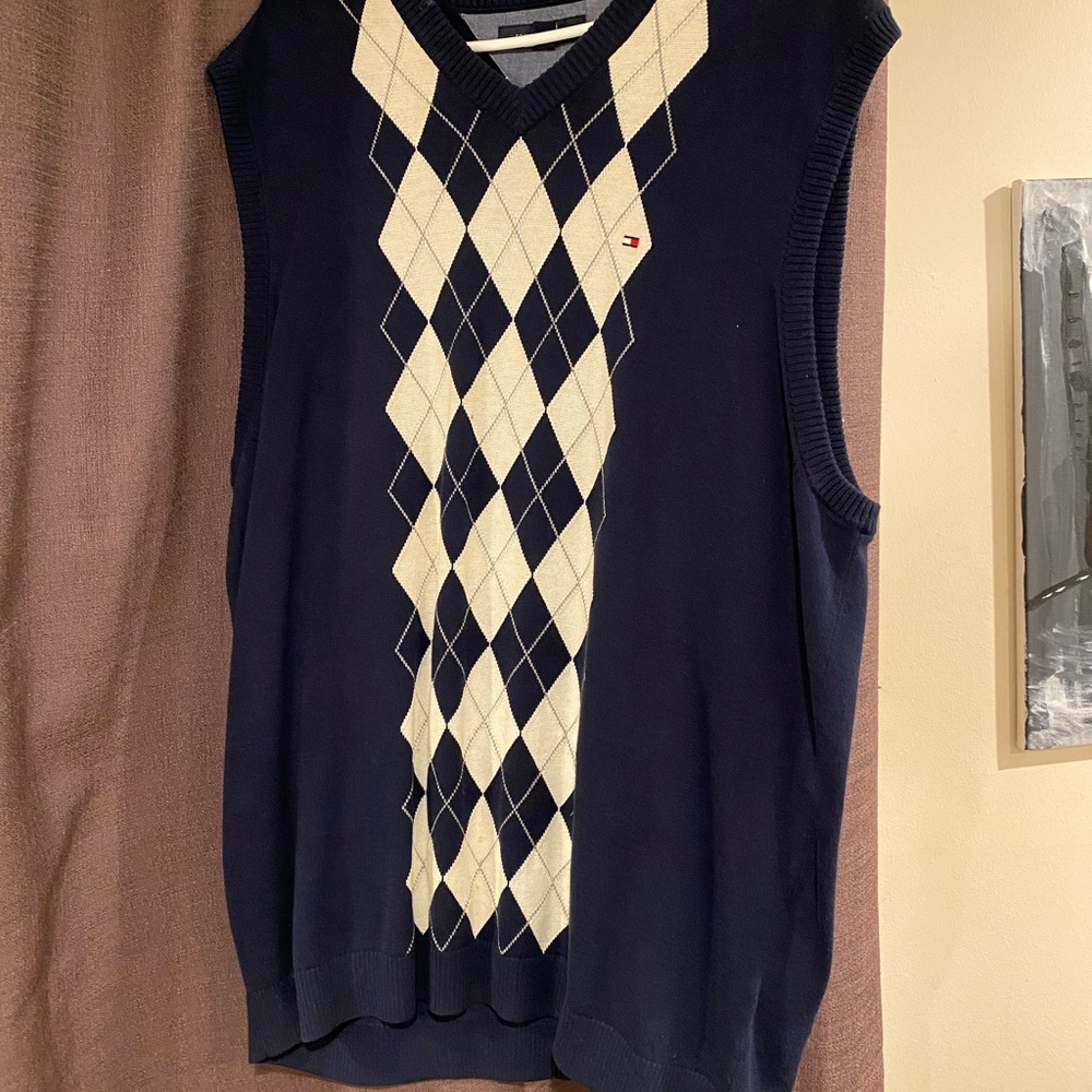 Men’s tTommy Hilfiger navy blue vest